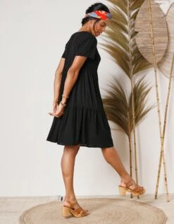 Robe Col V Courte Unie, Crépon -Femmes Vêtements Magasin 501640 C02 zoomx vue2