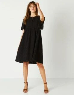 Robe évasée, Broderie Anglaise -Femmes Vêtements Magasin 501760 C01 zoomx vue4