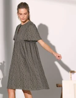 Robe évasée, Broderie Anglaise 14 Robe évasée, Broderie Anglaise -Femmes Vêtements Magasin 501821 C02 zoomx vue6