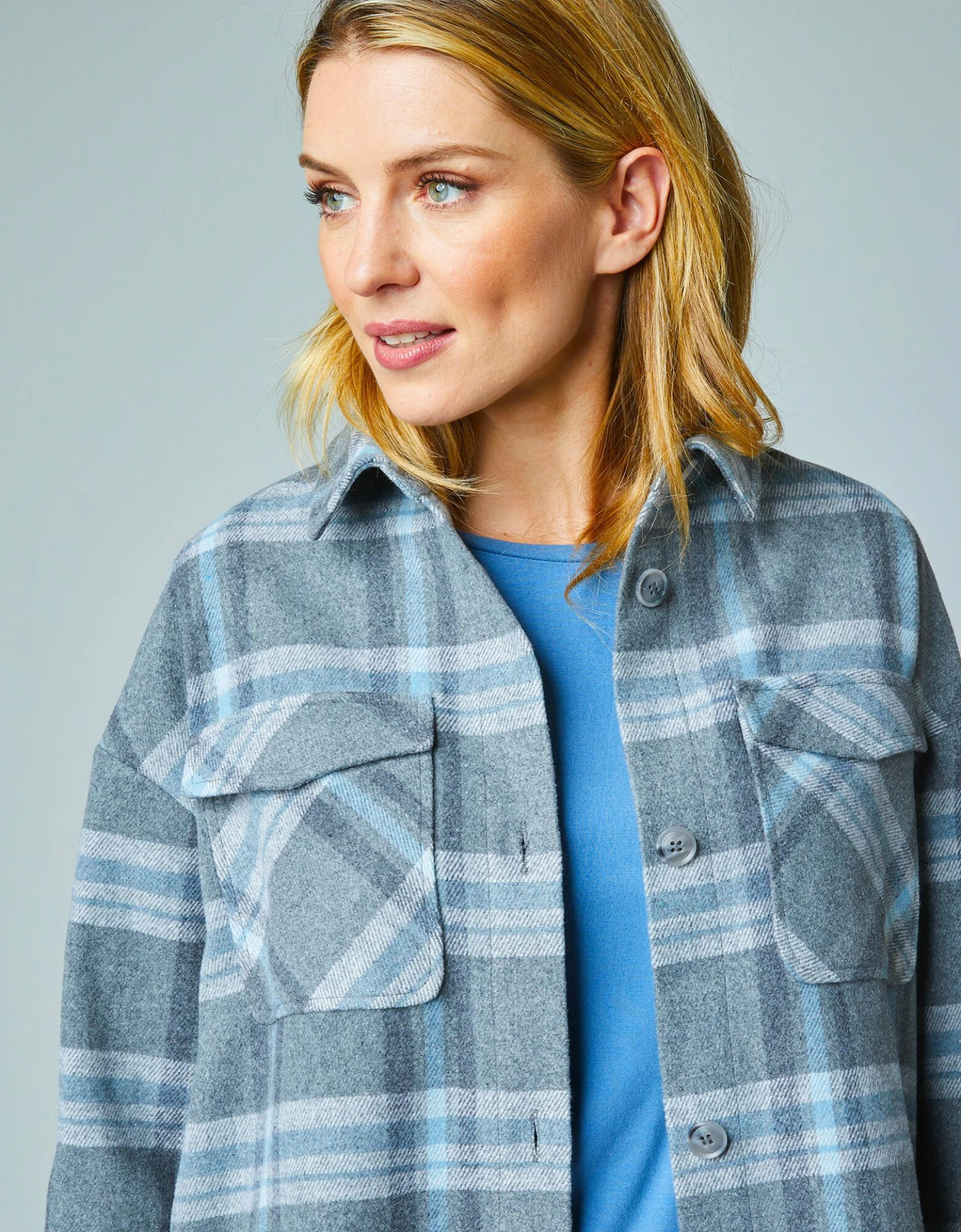 Veste Surchemise Oversize à Carreaux 5 Veste Surchemise Oversize à Carreaux – Image 3