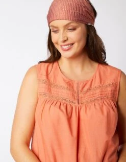 Blouse Sans Manches Macramé Broderie écailles -Femmes Vêtements Magasin 560013 C01 zoomx vue3