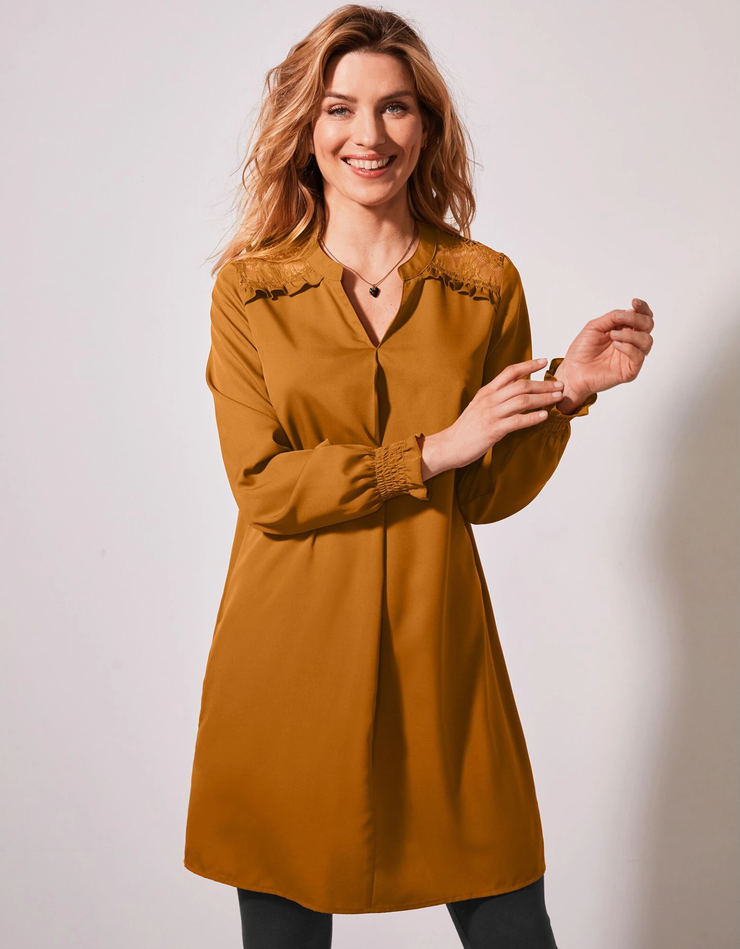 Tunique Dentelle Manches Longues Unie 9 Tunique Dentelle Manches Longues Unie – Image 7