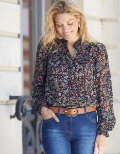 Blouse Volantée Imprimée, Crépon -Femmes Vêtements Magasin 560640 C01 zoomx vue2