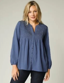 Blouse Unie Smockée Entièrement Boutonnée -Femmes Vêtements Magasin 560657 C01 zoomx vue3