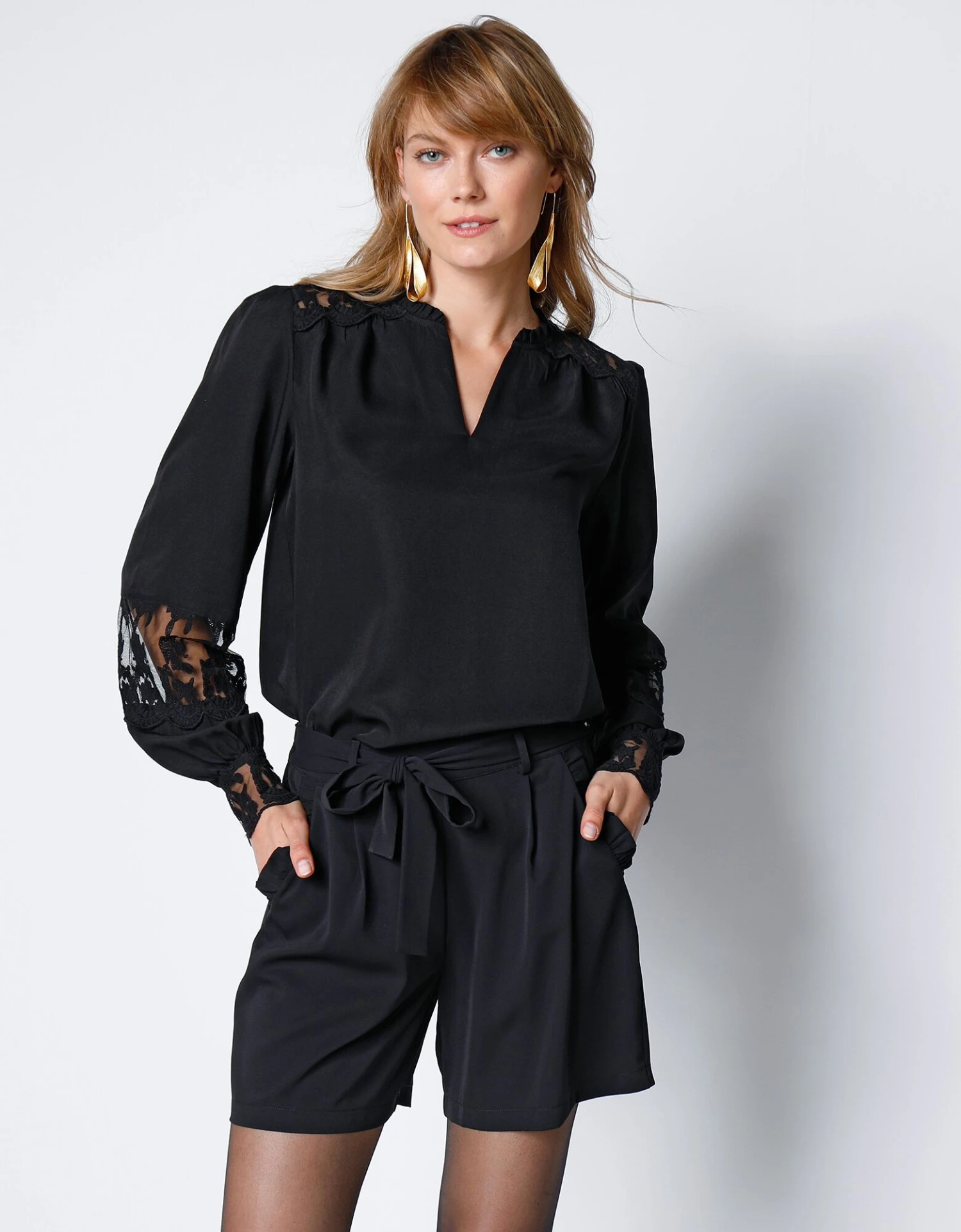 Blouse Dentelle Manches Longues Blousantes 4 Blouse Dentelle Manches Longues Blousantes – Image 2