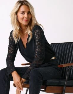 Blouse Festonnée Dos -Femmes Vêtements Magasin 560666 C01 zoomx vue5