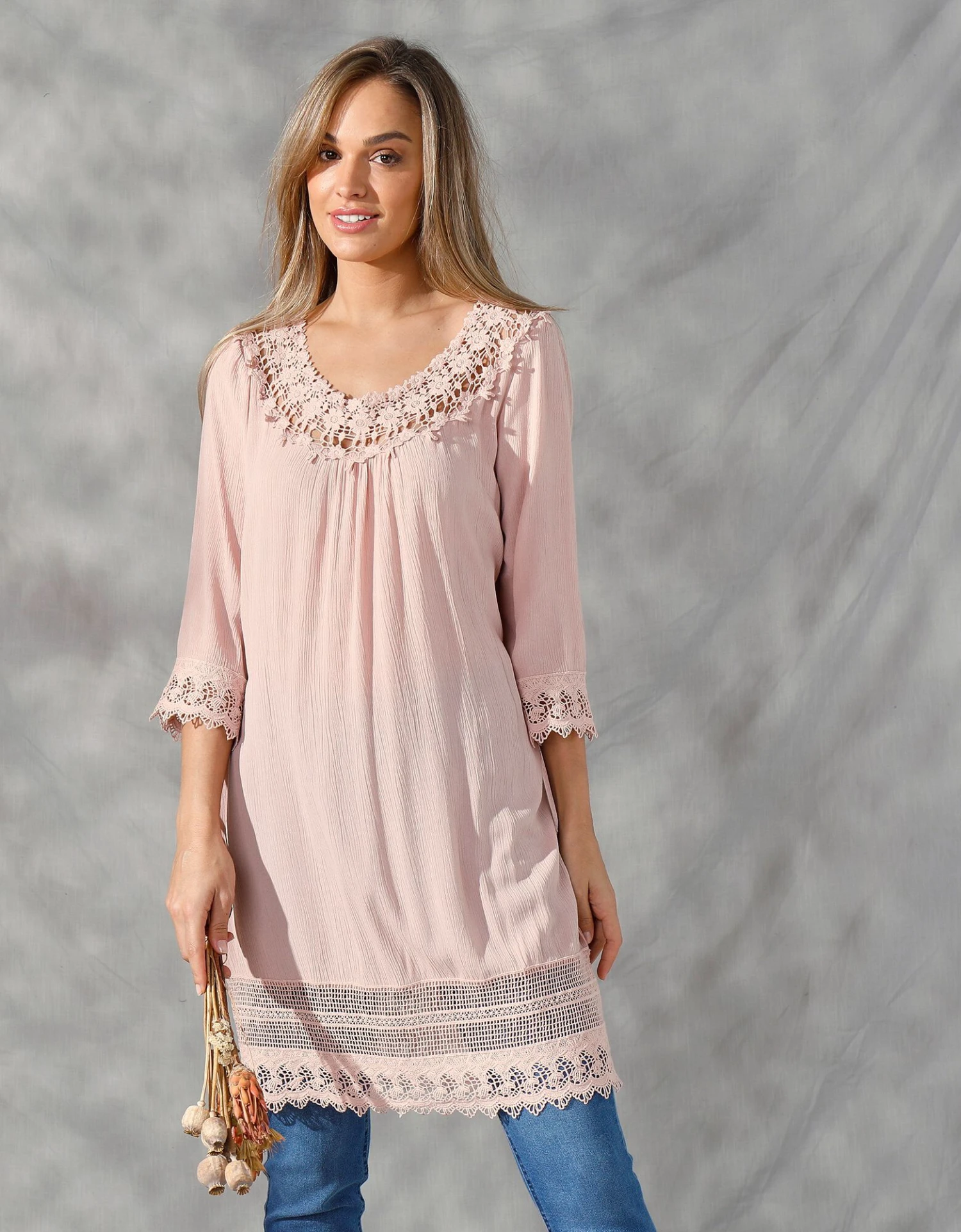 Tunique Fluide Manches 3/4 Finitions En Macramé 3 Tunique Fluide Manches 3/4 Finitions En Macramé