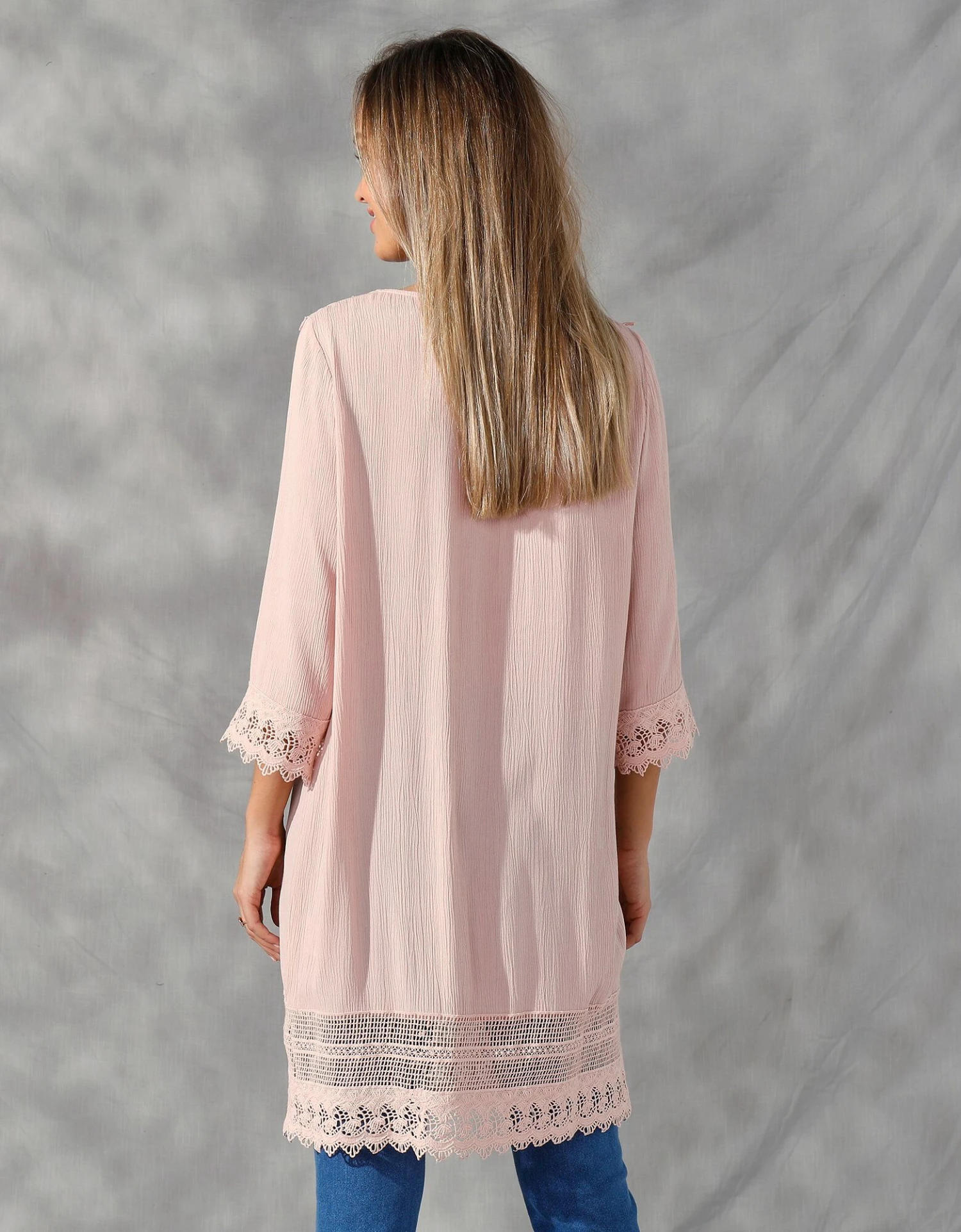 Tunique Fluide Manches 3/4 Finitions En Macramé 4 Tunique Fluide Manches 3/4 Finitions En Macramé – Image 2