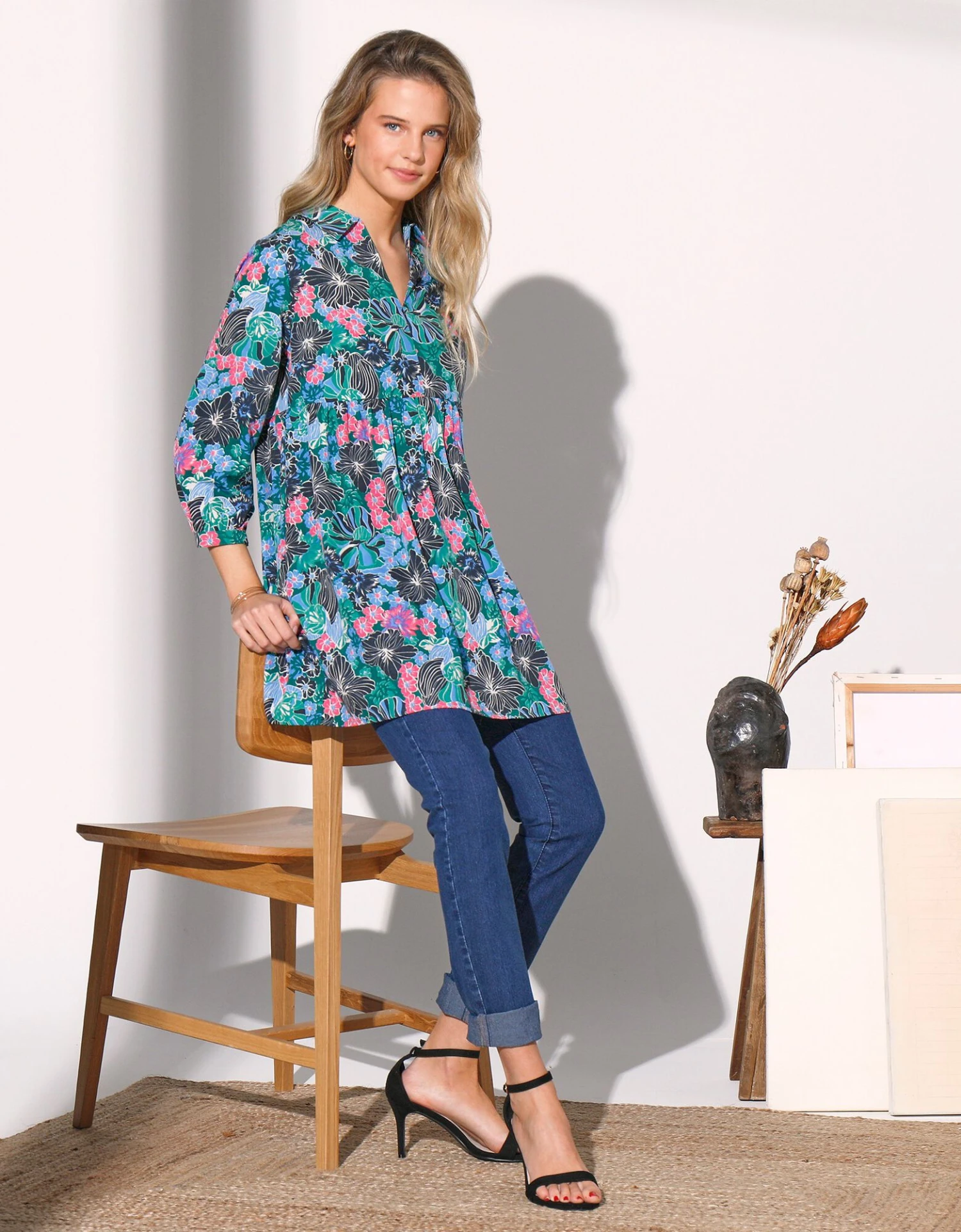 Tunique Forme Vareuse Imprimé Floral, Crêpe 6 Tunique Forme Vareuse Imprimé Floral, Crêpe – Image 4