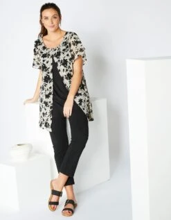 Tunique Effet 2en1 Imprimée, Voile 12 Tunique Effet 2en1 Imprimée, Voile -Femmes Vêtements Magasin 560931 C01 zoomx vue4