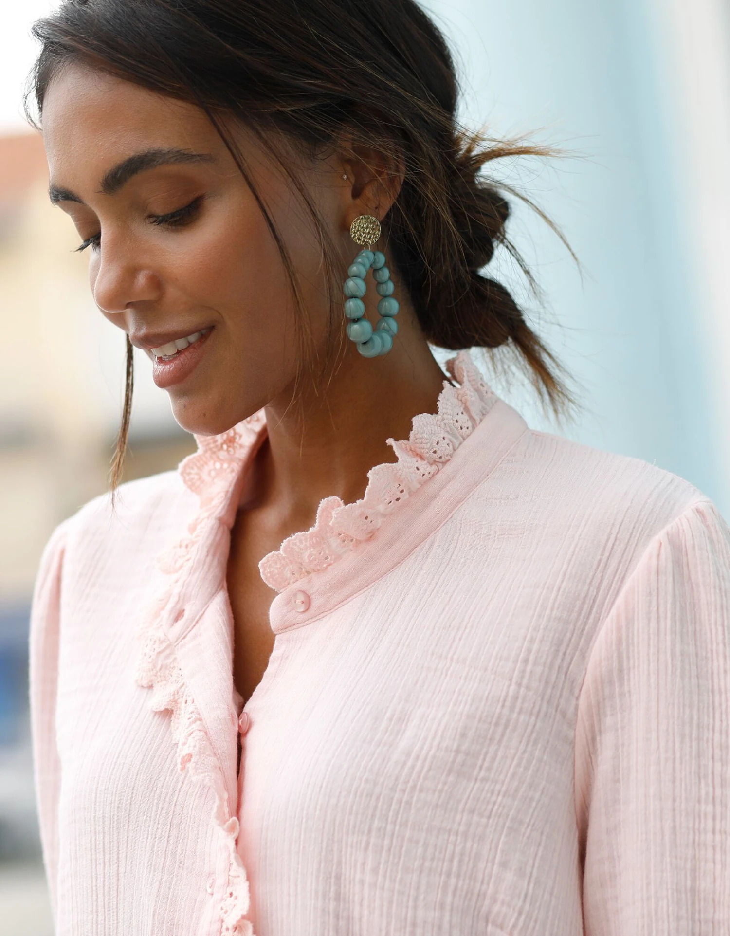 Blouse Boutonnée Unie Détails Broderie, Gaze De Coton 5 Blouse Boutonnée Unie Détails Broderie, Gaze De Coton – Image 3