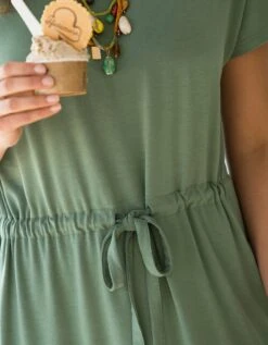 Robe Courte Unie Manches Courtes 13 Robe Courte Unie Manches Courtes -Femmes Vêtements Magasin 562248 C01 zoomx vue5