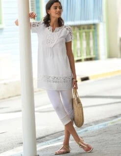 Blouse Plastron Macramé Manches Courtes 9 Blouse Plastron Macramé Manches Courtes -Femmes Vêtements Magasin 610029 C01 zoomx vue4