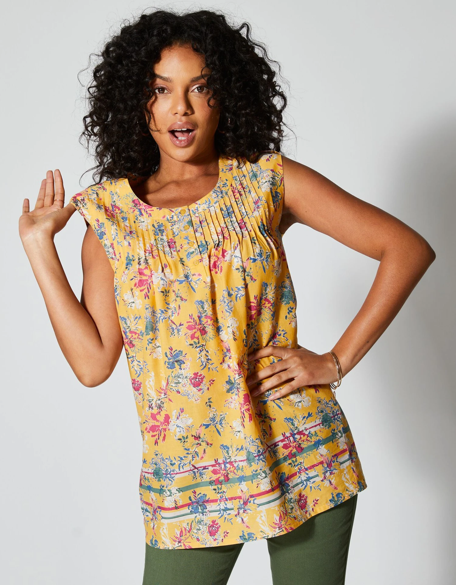 Blouse Fleurie Col Rond 7 Blouse Fleurie Col Rond – Image 5