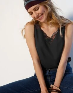 Femmes Vêtements Magasin 15 Caraco Col V Uni Dentelle