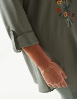 Tunique Boutonnée Col Chemisier Brodée -Femmes Vêtements Magasin 610678 C03 zoom detailRFP