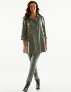 Tunique Boutonnée Col Chemisier Brodée -Femmes Vêtements Magasin 610678 C03 zoomx vue6