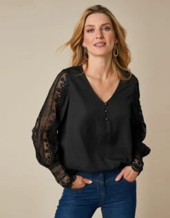 Blouse Macramé Col V Manches Longues, Crêpe Fluide -Femmes Vêtements Magasin 610687 C00 zoomx vue6