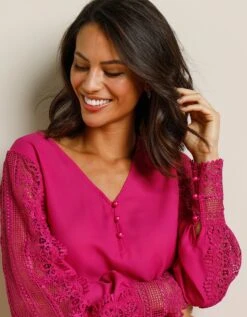 Blouse Macramé Col V Manches Longues, Crêpe Fluide -Femmes Vêtements Magasin 610687 C03 zoomx vue2