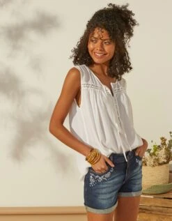 Tunique Unie Sans Manches, Crépon Et Macramé 12 Tunique Unie Sans Manches, Crépon Et Macramé -Femmes Vêtements Magasin 610730 C01 zoomx vue4