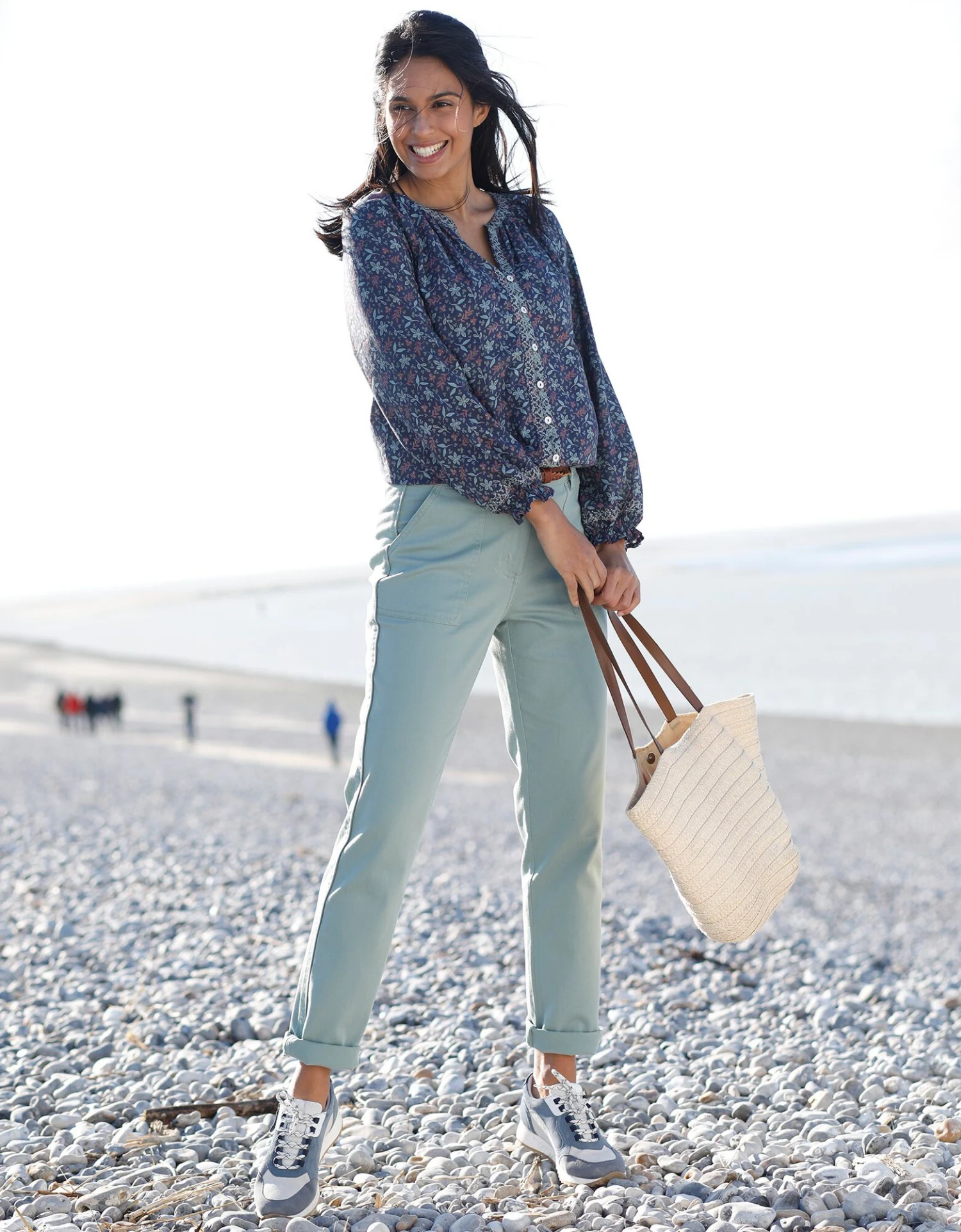 Blouse Boutonnée Brodée Imprimée 7 Blouse Boutonnée Brodée Imprimée – Image 5