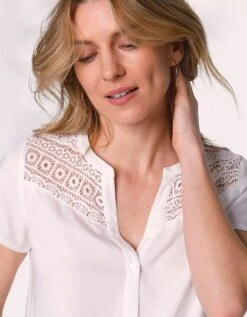 Chemise Macramé Manches Courtes -Femmes Vêtements Magasin 610778 C02 zoomx vue4