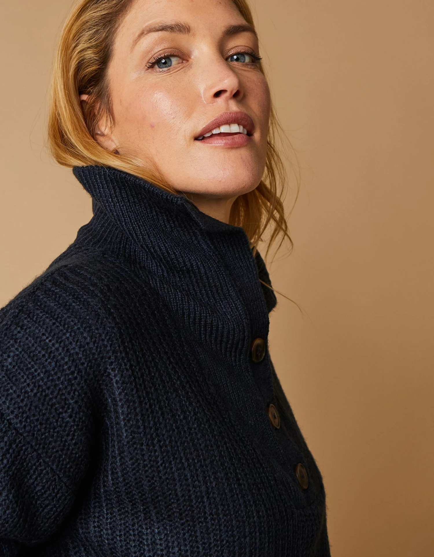 Pull Col Camionneur, Maille Anglaise Toucher Mohair 6 Pull Col Camionneur, Maille Anglaise Toucher Mohair – Image 4