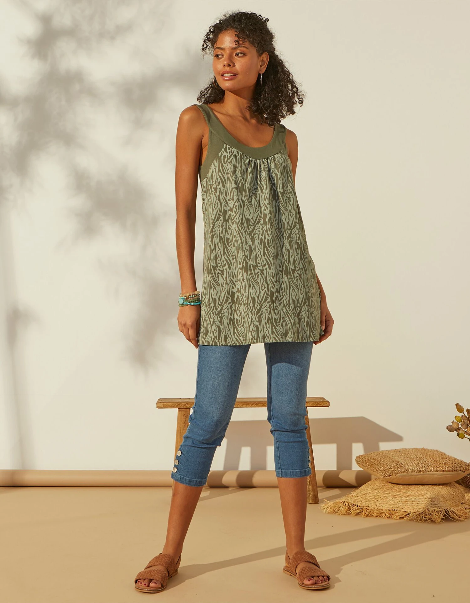 Tunique à Larges Bretelles, Imprimé Bicolore 6 Tunique à Larges Bretelles, Imprimé Bicolore – Image 4