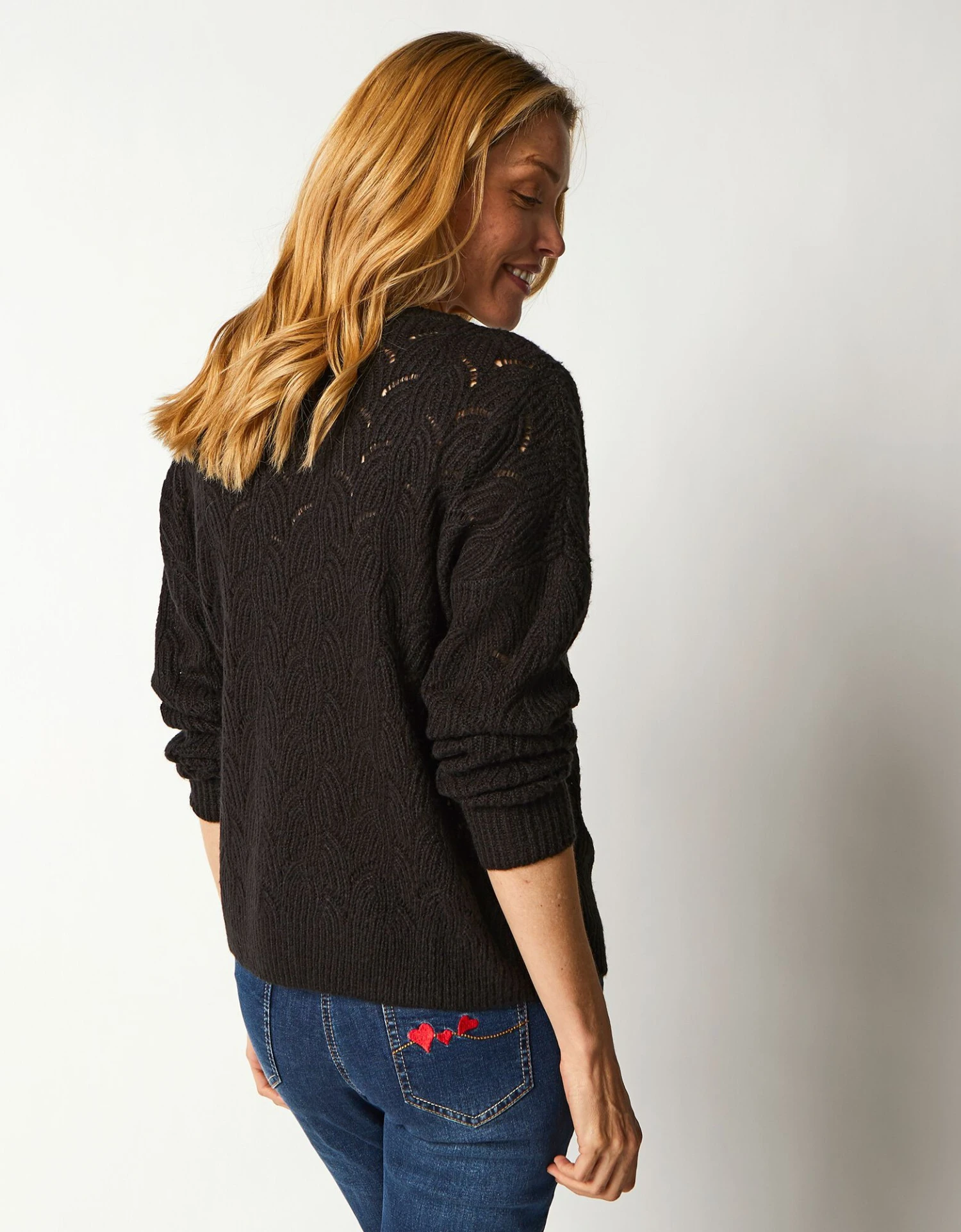 Gilet Boutonné Maille Perlée Ajourée 9 Gilet Boutonné Maille Perlée Ajourée – Image 7