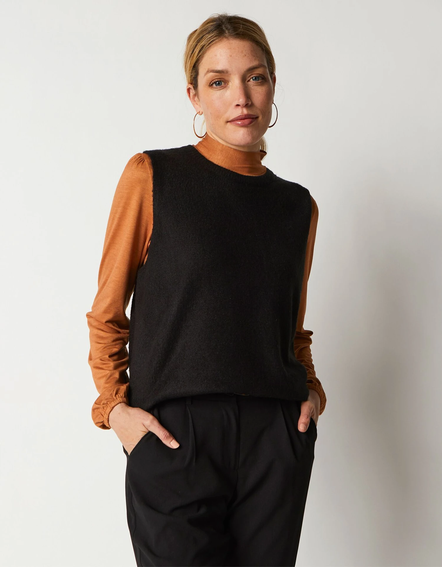 Pull Sans Manches Col Rond 6 Pull Sans Manches Col Rond – Image 4